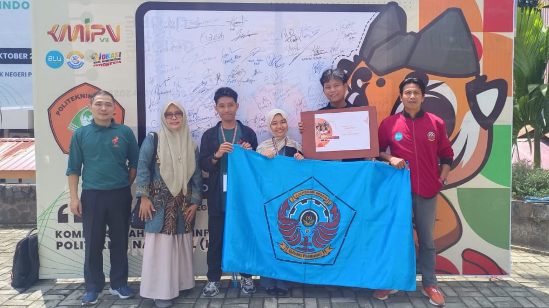 Tim KUPU-KUPU MAROS JTIK PNUP Torehkan Prestasi Gemilang, Raih Juara 2 di Ajang KMIPN VII 2025